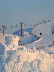 龍山滑雪場（新疆克拉瑪依）