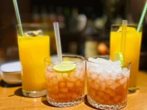 MR TIPSY BAR