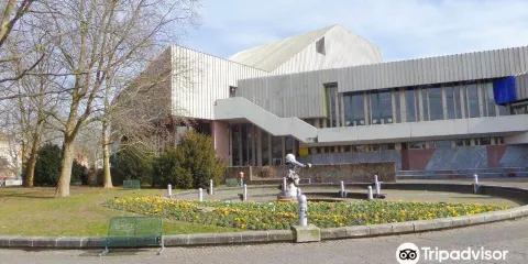 卡爾斯魯厄巴登國家劇院