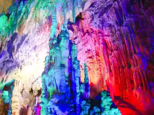 Bashan Yu Cave Scenic Area