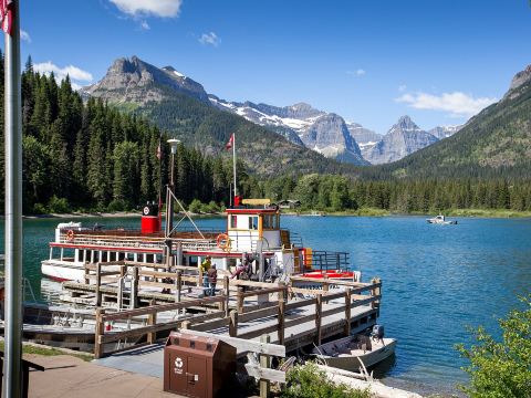 Waterton Shoreline Cruise Co.