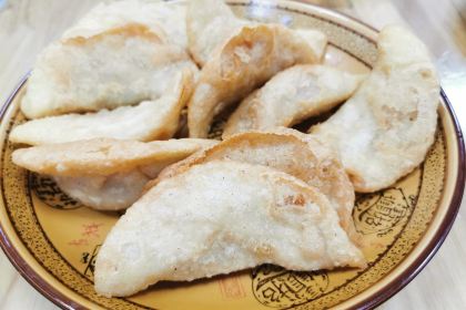 DRUNKEN FRAGRANCE TOWER