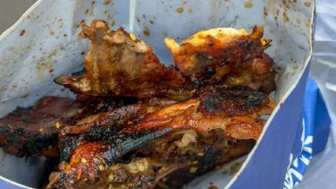 Lao Fengtian Fire-Roasted Chicken Rack (Baiyunshan Road Branch) in Shenyang