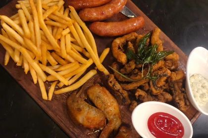 Rusty Pelican - Miami