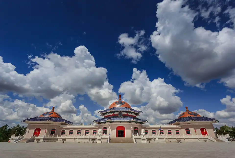 2_Genghis Khan Mausoleum Scenic Spot