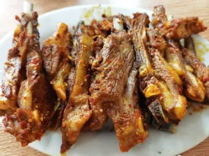 妥穆洒东乡手抓美食