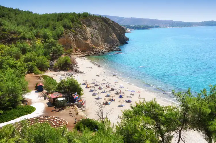 Hotels near Medalia Beach