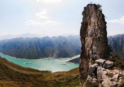 神女峯