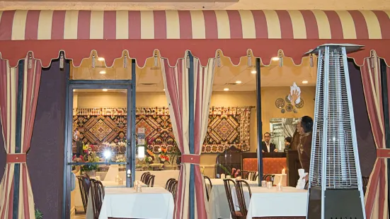 Carousel Restaurant Hollywood