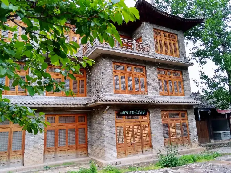 Hotels near Bailuyuan Folk Culture Village