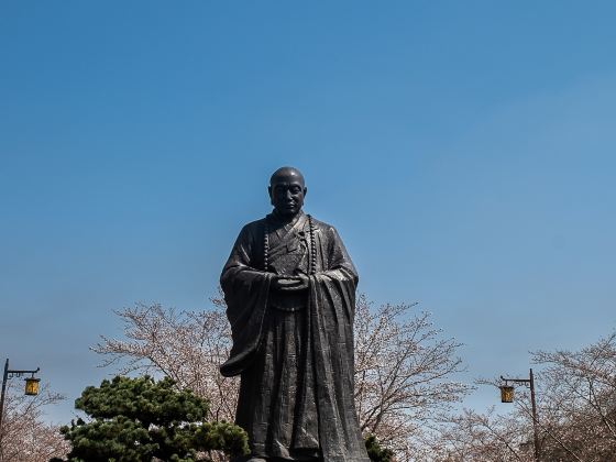 Statue of Jian Zhen