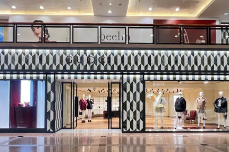 Shopping itineraries in GUCCI Harbor City Store in December updated in 2024 Trip