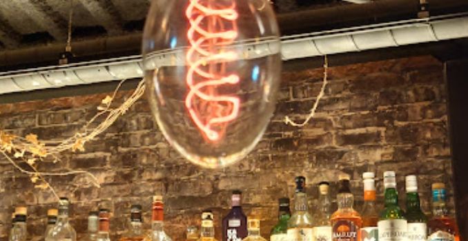 FURANSU COCKTAIL BAR
