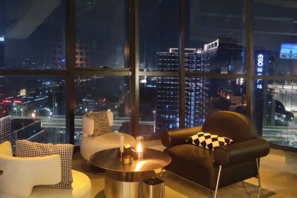 半空中威士忌酒廊