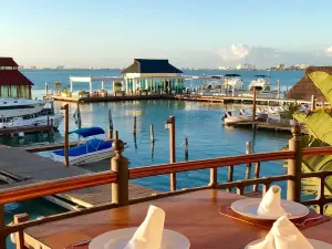 Crab House Cancun