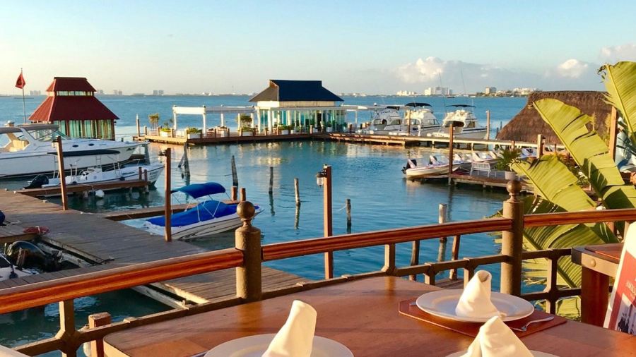 Crab House | The best seafood in Cancun