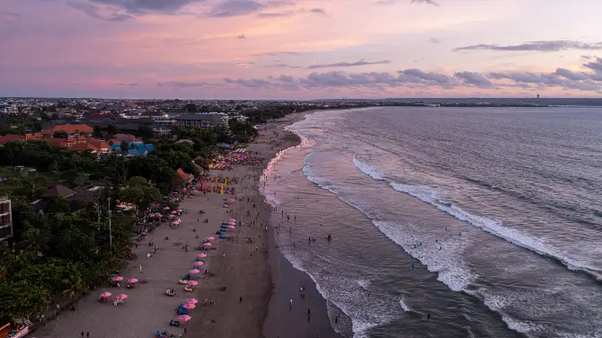 4_Seminyak Beach