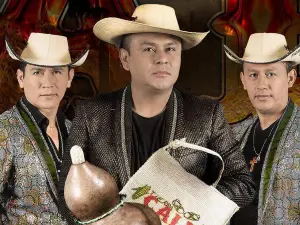 Combee Settlement | Súper Bailazo: Los Huracanes del Norte & Tierra Cali Los Hermanos Plancarte y más