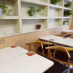 华莱士·全鸡汉堡(朝天店) User Photo