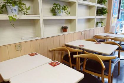 华莱士·全鸡汉堡(朝天店)