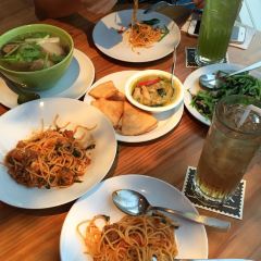 Baan Ying Cafe & Meal User Photo