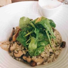 Italics Restaurant User Photo