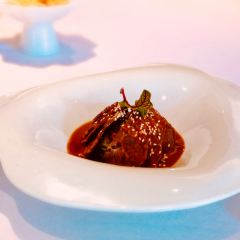 成隆行·颐丰花园(虹桥店) User Photo