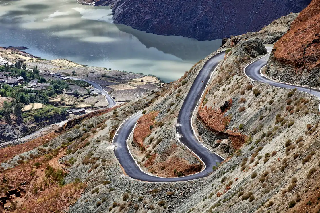 Hotels near Yunnan-Tibet Road