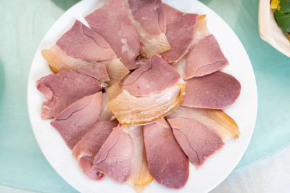 一路顺石磨豆花饭店(G108线灵山服务区店)