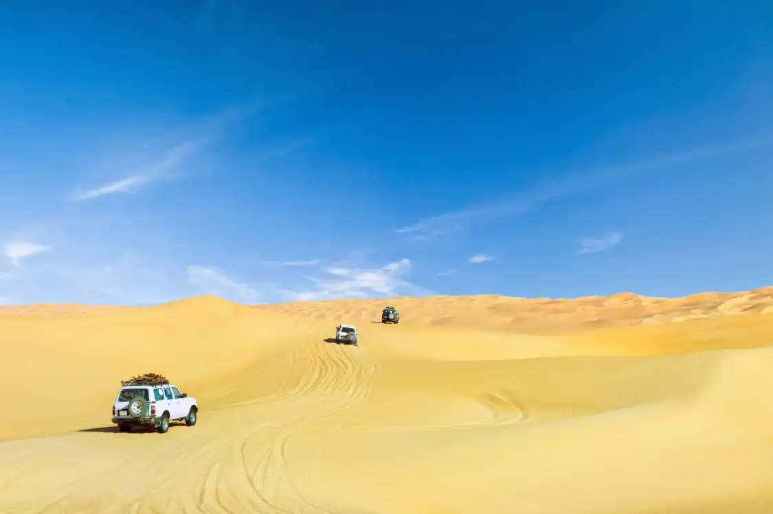 Hotels near Singing Sand Dunes
