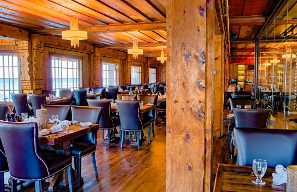 The Strand Waterfront Dining & Wine Bar