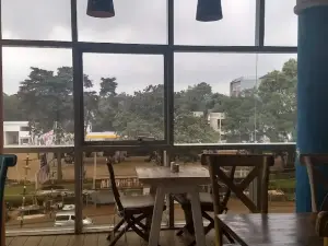 MAMBO ITALIA LAVINGTON