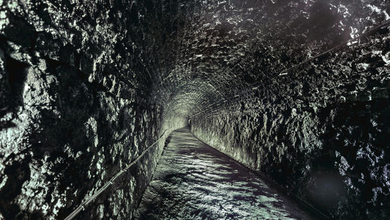 Victoria Tunnel Tours