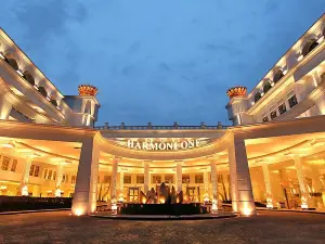 Harmoni One Convention Hotel & Service Apartments