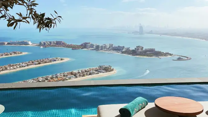 1_Aura Skypool Dubai