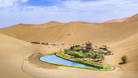 Mingsha Mountain And Crescent Spring