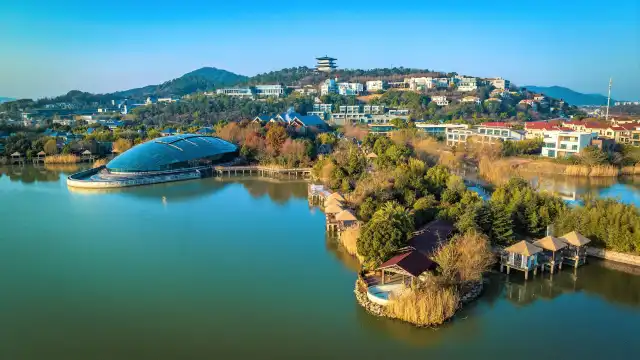 Hotels near Taihu Tourist Resort