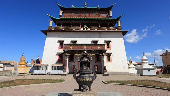 Gandantegchinlen Monastery