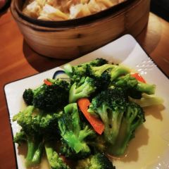Zhendingzhengzonghaojiapaigu (yanzhaonandajie) User Photo