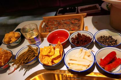 九鼎軒脆毛肚火鍋(武進萬達店)