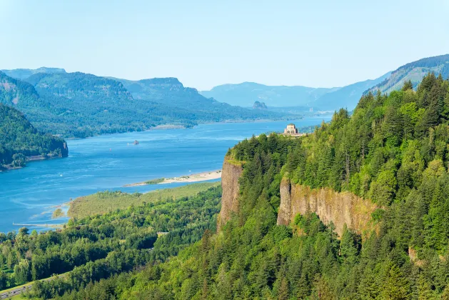 Hotels in Grants Pass With Parking