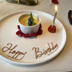 Large Eight Italy Lounge&Restaurant User Photo