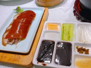 庭院人家美食博物馆(汇财小区店)