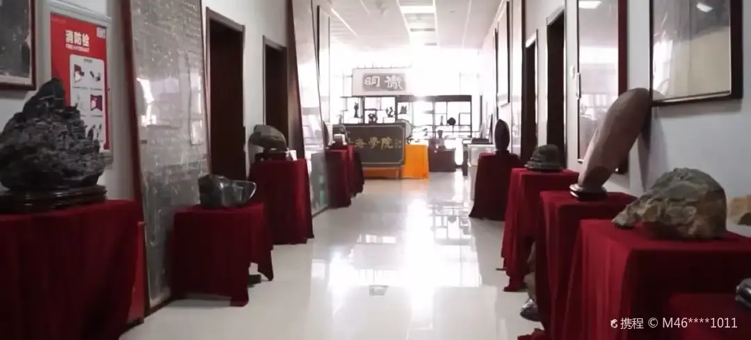 Hotels near Qingdao Huanghai University Lei Feng Memorial Hall