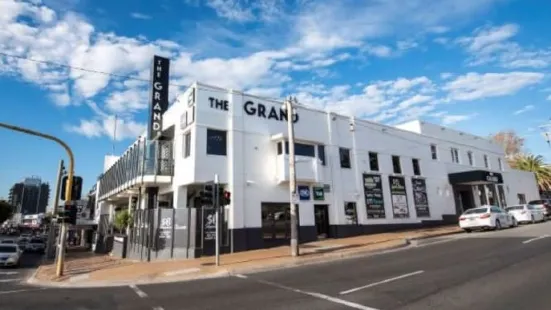 The Grand Hotel - Frankston