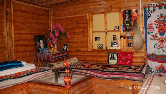 Mosuo Culture Dashi Yang'er Chenamu Ama Jia