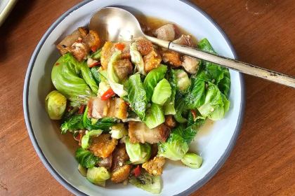 THE GLASS HOUSE SILVER