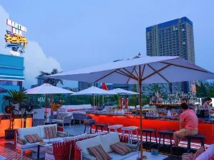Chao Martini Bar