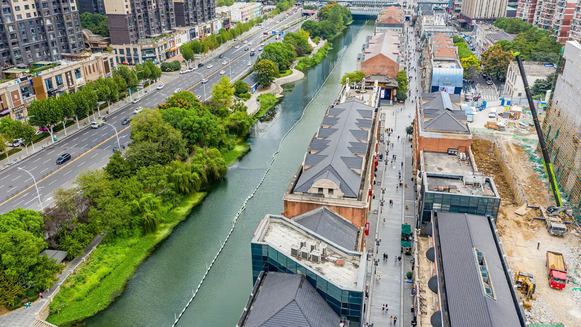 Hotels near Chuhe Hanjie
