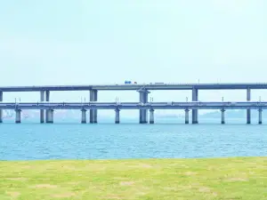Miles Long Dike